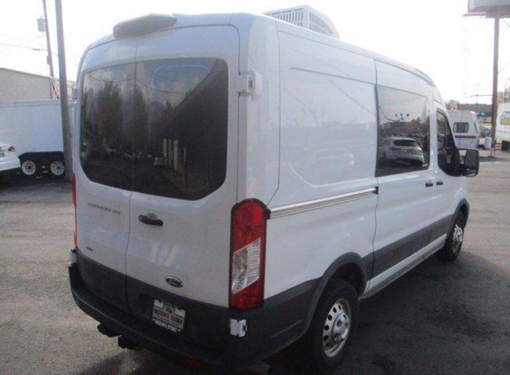 2020 Oxford White Ford Transit 250 Cargo Van (1FTBR2C83LK) with an 6 3.5 L engine, Automatic transmission, located at 3240 Washington Blvd., Ogden, 84401, (801) 621-7177, 41.204967, -111.969994 - Photo #5