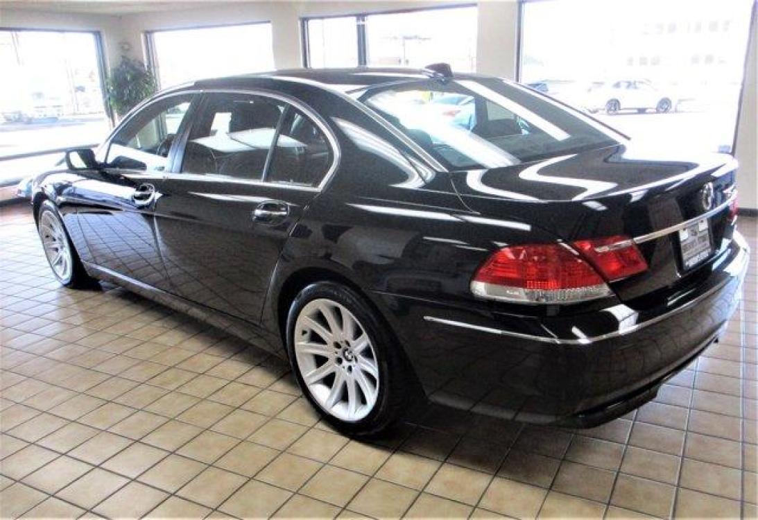 2006 Jet Black BMW 7 Series (WBAHN83576D) with an 8 4.8L engine, Automatic transmission, located at 3240 Washington Blvd., Ogden, 84401, (801) 621-7177, 41.204967, -111.969994 - 2006 BMW 7 Series 750LiSherm' Store Crew is Excited to Offer this Clean Title, No Accident, 7 Series BMW, to Our New and Repeat Customers!Features Include:Rear Wheel Drive, Factory Aluminum Alloy Wheels, Sun Roof, HID headlights, Headlights-Auto-Leveling, Fog Lamps, Heated Power Mirrors, Rain Sensin - Photo #5